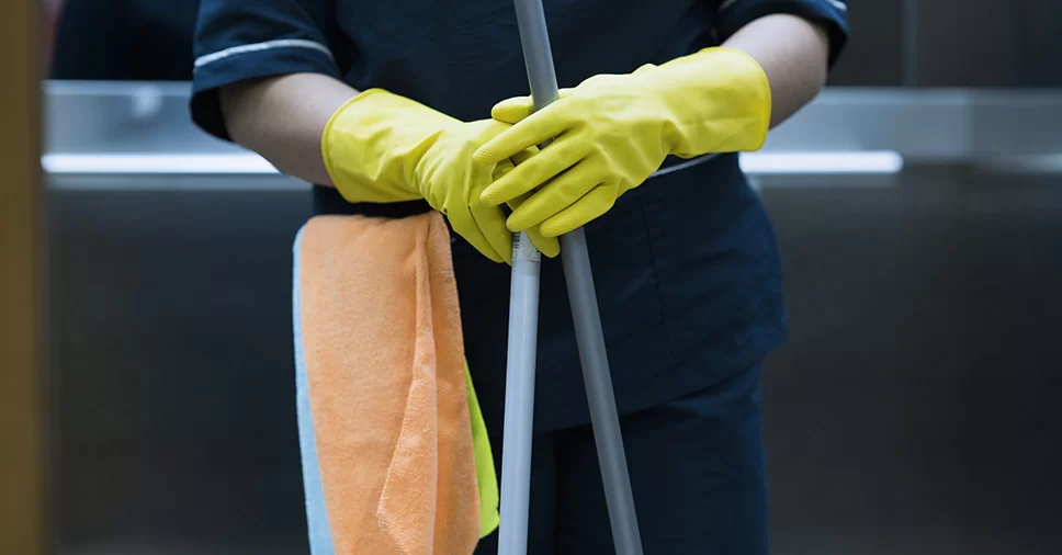 Como Contratar um Serviço de Limpeza para Flat: Dicas Essenciais para Escolher a Melhor Empresa